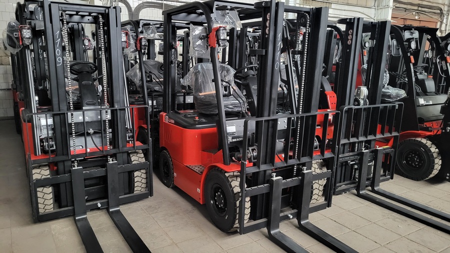 Тест-драйв складской техники на нашем складе в Черкесске